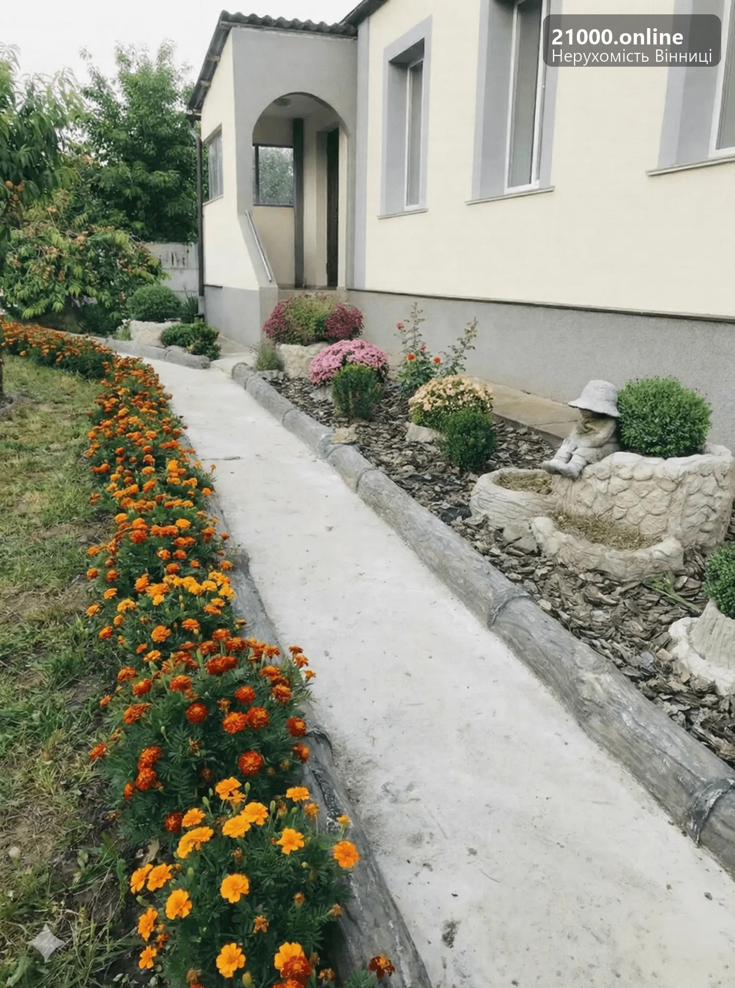 Будинок в смт Турбів